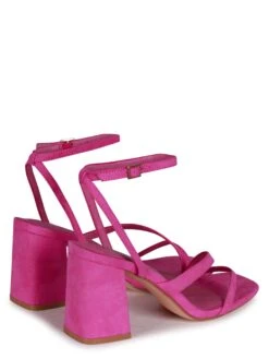 ETTY -Heel Vibe Shop 3N4A0440