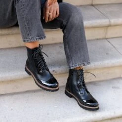 JESS -Heel Vibe Shop 3N4A0620sq