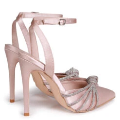 ILLUMINATE -Heel Vibe Shop 3N4A8773