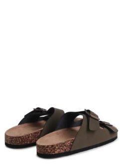 NEWPORT -Heel Vibe Shop 3N4A8791 b0881967 0491 4d17 b1fd 4a16b4dc5f0a