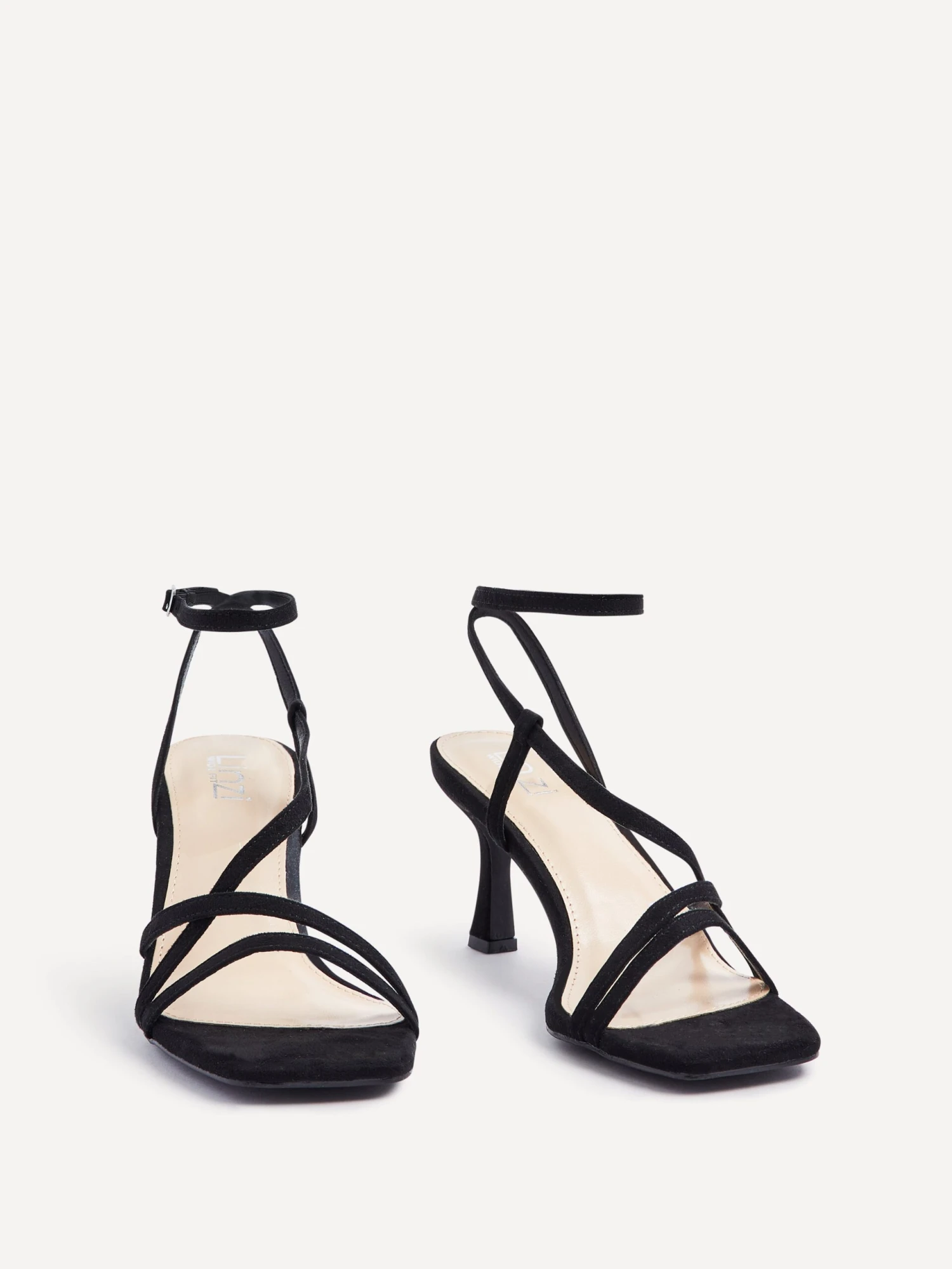 CASSIE 5 CASSIE - Image 3