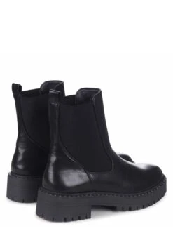 ANDREA -Heel Vibe Shop IMG 4106 810de7bf 5659 47c2 9f70 115db9277e26