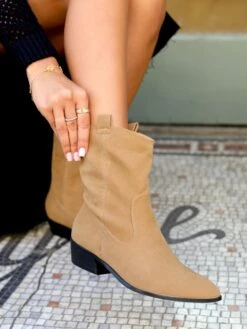 JOLENE 11 JOLENE -Heel Vibe Shop IMG 6132n