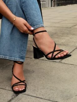 MEMPHIS 11 MEMPHIS -Heel Vibe Shop IMG 6711ln