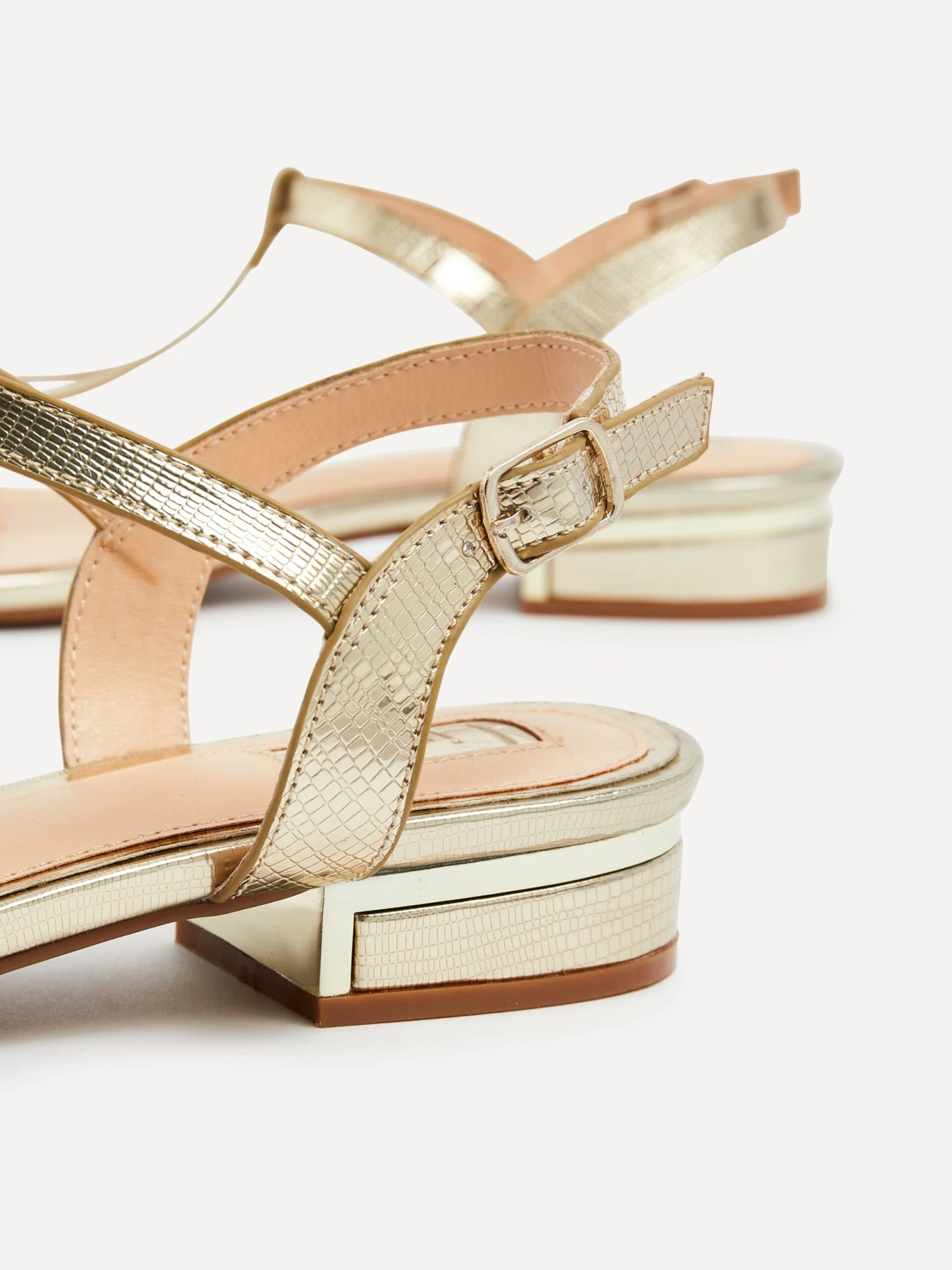 LAVISH 7 LAVISH - Image 5